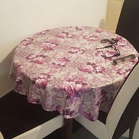 Amy Apartman 图兹拉 外观 照片